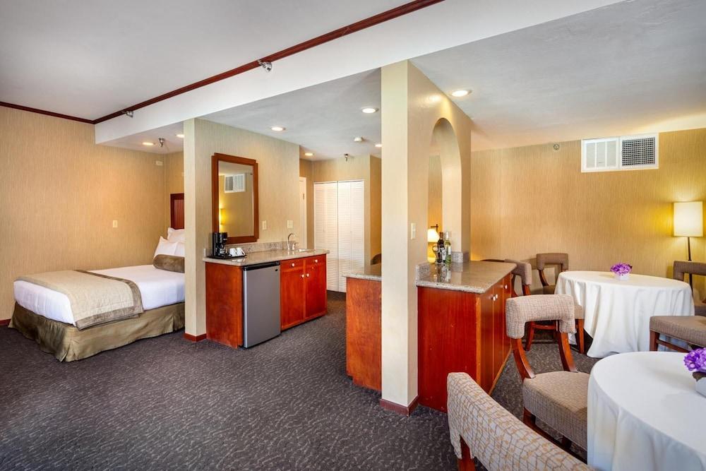 Handlery Hotel San Diego Exterior photo
